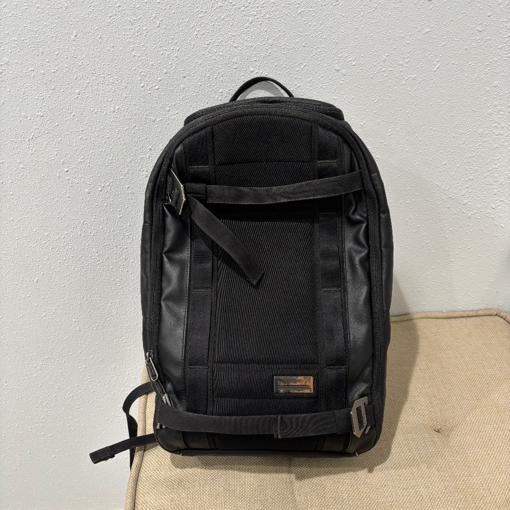 Db Journey Ramverk 21L Backpack in Black